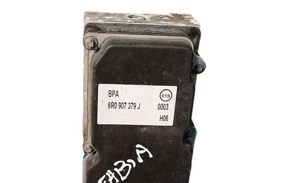 Skoda Fabia Mk1 (6Y) ABS Pump 6R0907379J 0265800816