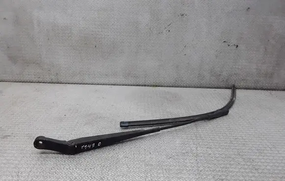 Opel Zafira B Windshield/front glass wiper blade 13145566