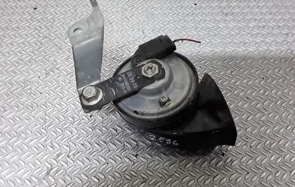 Subaru Legacy Horn signal E13000094