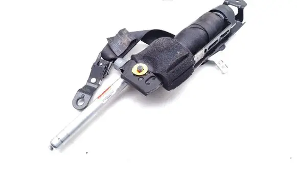 Volvo V50 Front seatbelt 8639693