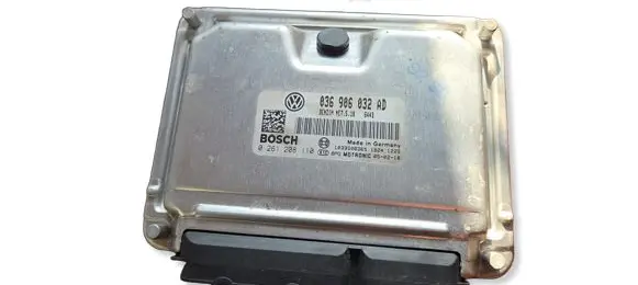 Volkswagen Golf Plus Engine control unit/module 036906032AD