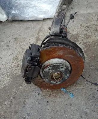 BMW X5 F15 Front wheel hub spindle knuckle