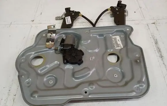 Nissan Qashqai Sliding door window regulator with motor 80770JD00A34571680