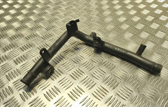 Volkswagen PASSAT B6 Engine coolant pipe/hose 03G121065AC