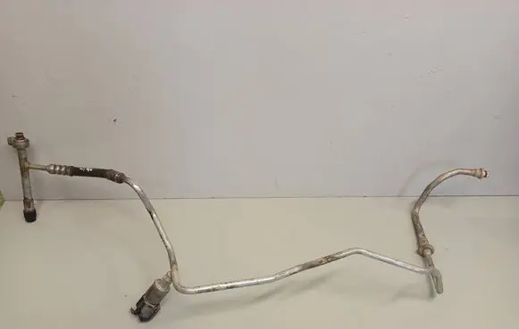 Ford Focus Air conditioning (A/C) pipe/hose 