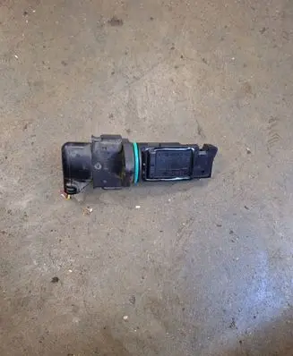 Mercedes-Benz A W168 Mass air flow meter A0041537328 183152A
