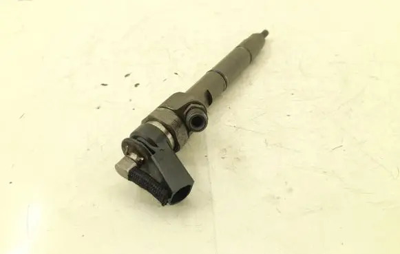 Mercedes-Benz A W169 Fuel injector 6400700787 A6400700787