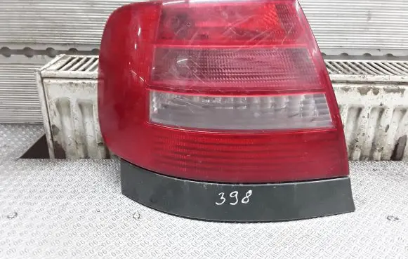 Audi A4 S4 B5 8D Rear/tail lights 8D0945095B