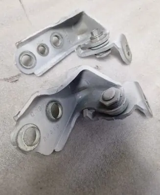 Ford Explorer VI Front door hinge set 