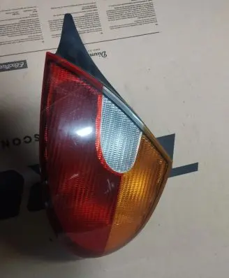 Chrysler Neon II Rear/tail lights 5288528