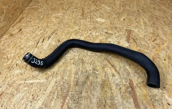 Maserati Ghibli Engine coolant pipe/hose 151509