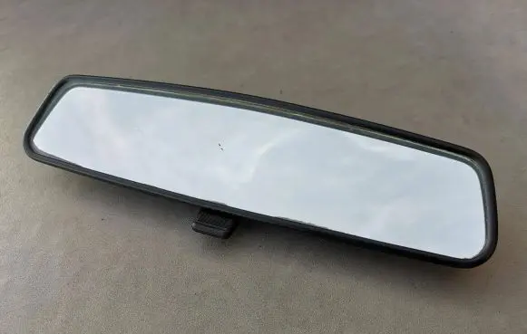 Subaru Impreza I Rear view mirror (interior) E8011083 EL020001