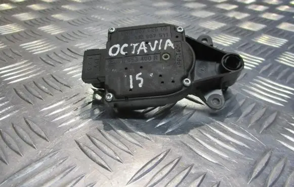 Skoda Octavia Mk1 (1U) Central body control module 1J0907511