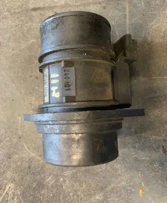 Renault Master II Mass air flow meter 5WK9609 11690115