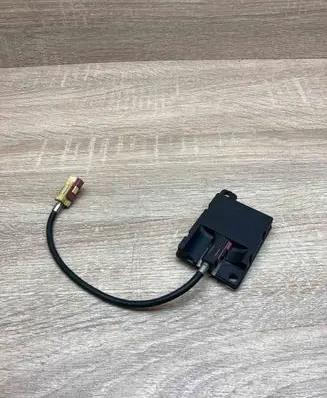 BMW 1 E81 E87 Aerial antenna amplifier 8387422 V24851Z1901A453