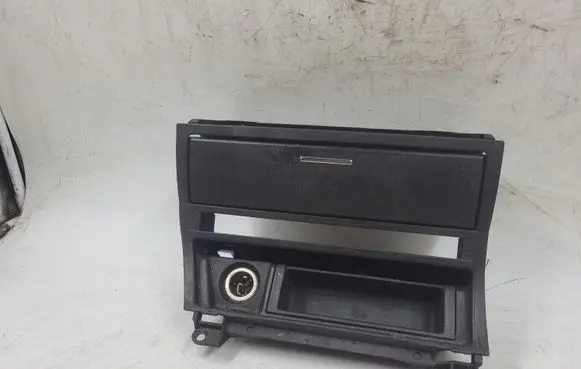 BMW 3 E46 Ashtray (front) 8268887