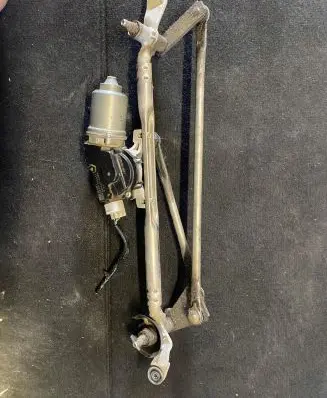 Mazda CX-5 Front wiper linkage and motor KD5367340B