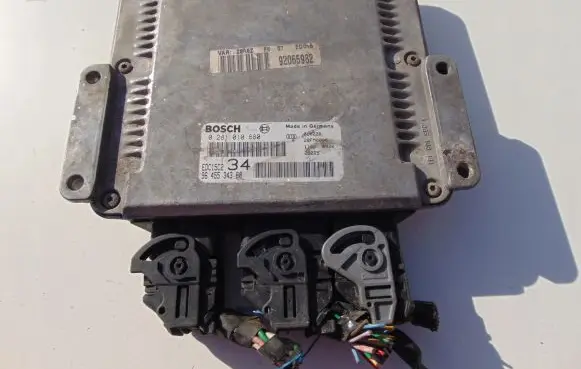 Peugeot 607 Engine control unit/module 9645534380