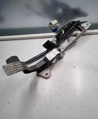 Ford Focus Brake pedal BV612467GB