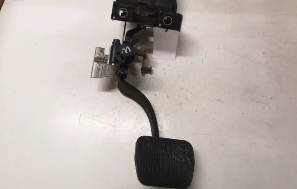 Jaguar S-Type Brake pedal 2R832450A R82TA