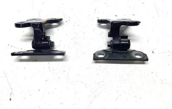 Volvo S60 Front door hinge set 31218515 31299543