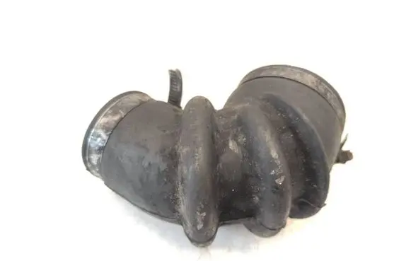 Audi A8 S8 D2 4D Air intake hose/pipe 057129569