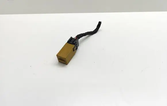 BMW 5 E60 E61 Window wiper relay 8384505 61368384505
