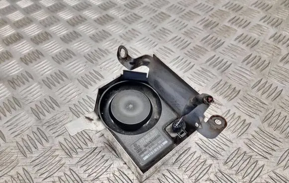 Volkswagen PASSAT B6 Alarm system siren 1K0951605C
