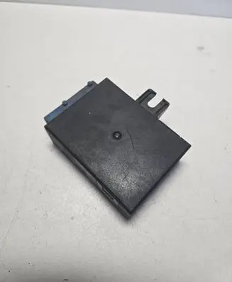 BMW 3 E36 Window wiper relay 61358357068