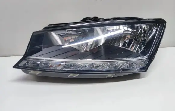 Skoda Fabia Mk3 (NJ) Headlight/headlamp 6V1941015D