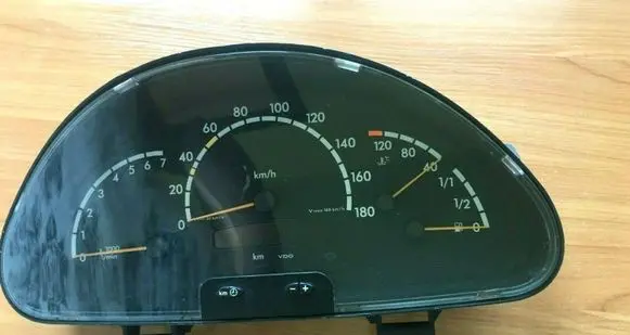Mercedes-Benz Sprinter W901 W902 W903 W904 Speedometer (instrument cluster) A0014460721 0265451832