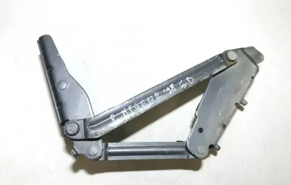 Renault Megane I Tailgate/trunk/boot hinge