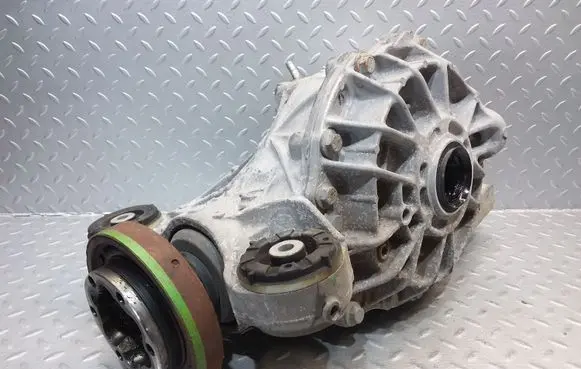 Land Rover Discovery 5 Rear differential EPLA4A213BC 61421801084248 6142-1801084248