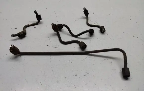 KIA Carens I Fuel line pipe 