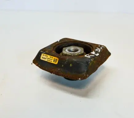 Mercedes-Benz C W204 Rear differential mounting bracket A2043500472