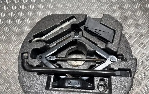 Jaguar XF X250 Tool set 8x2317b043ac 8x2317080bb