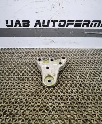 Seat Ibiza IV (6J,6P) Engine mounting bracket 6Q0199185