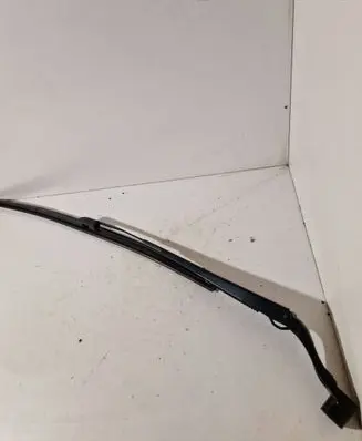 Nissan X-Trail T32 Front wiper blade arm