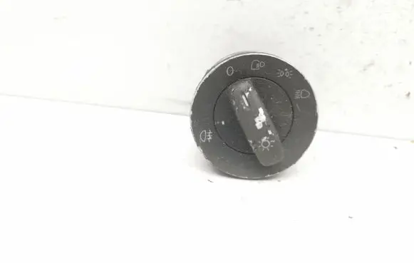 Light switch