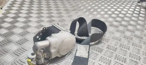 Toyota Avensis T270 Front seatbelt