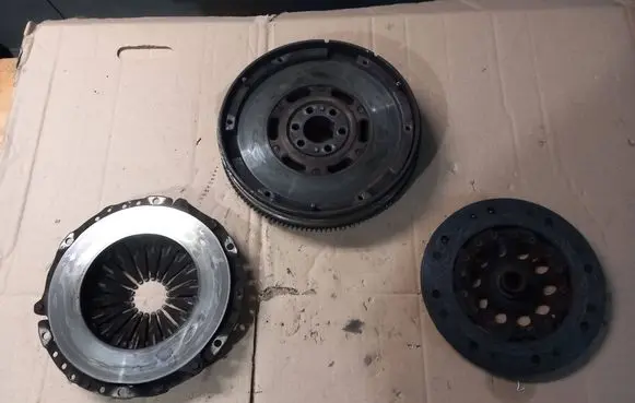 Audi A6 S6 C5 4B Clutch set kit 038141031L A7052