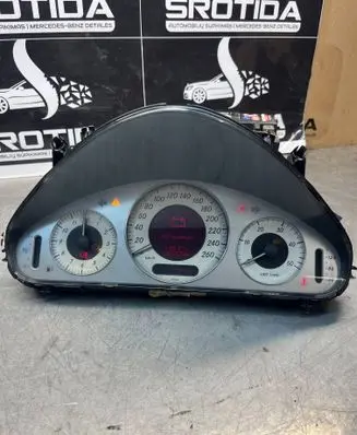 Speedometer (instrument cluster)