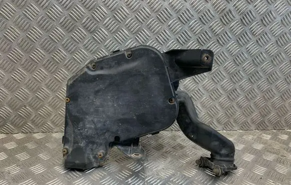 Volvo V50 Engine control unit box 30776195