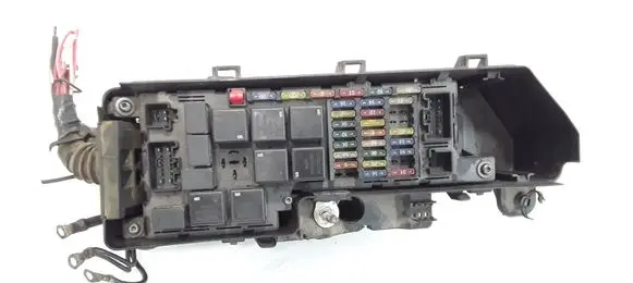 Volvo V70 Fuse module 9494210