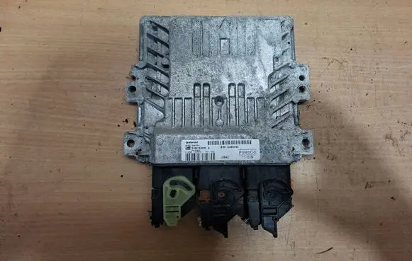 Ford Focus Engine control unit/module BV6112A650NG S180133028A