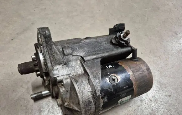 Toyota Hilux (AN10, AN20, AN30) Starter motor 281000L051