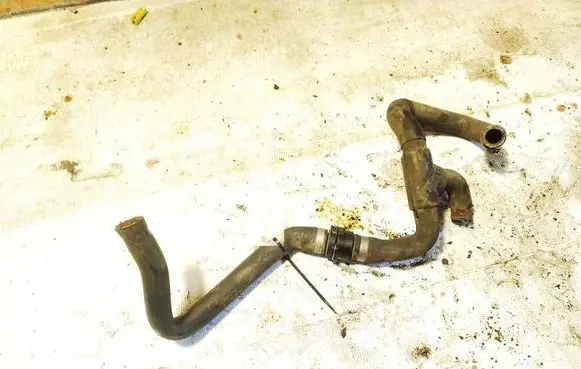 Mercedes-Benz Vito Viano W639 Engine coolant pipe/hose