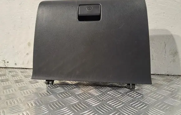 Toyota Corolla Verso AR10 Glove box 555500F010B0 555510F010