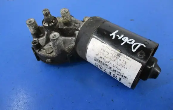Opel Vectra B Front wiper linkage and motor