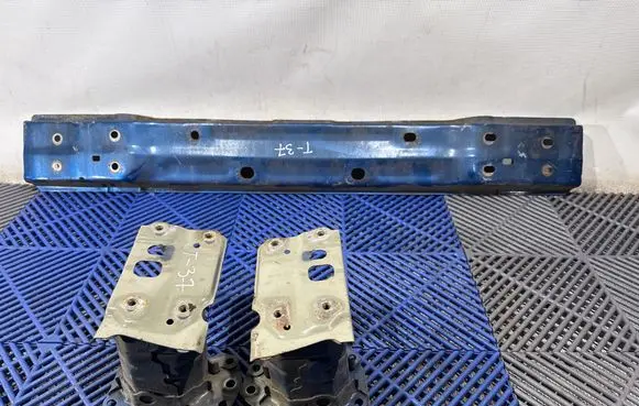 Toyota Auris E180 Rear beam 
